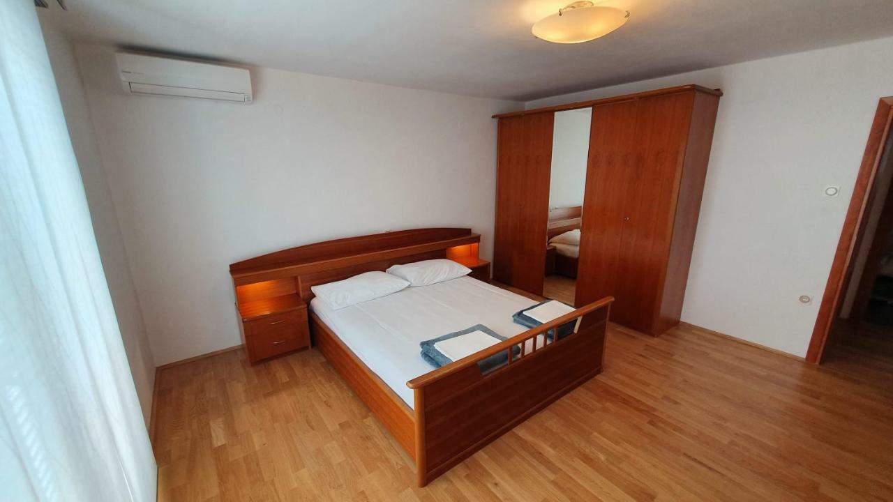 Apartment Bella Mare Novi Vinodolski Exterior photo