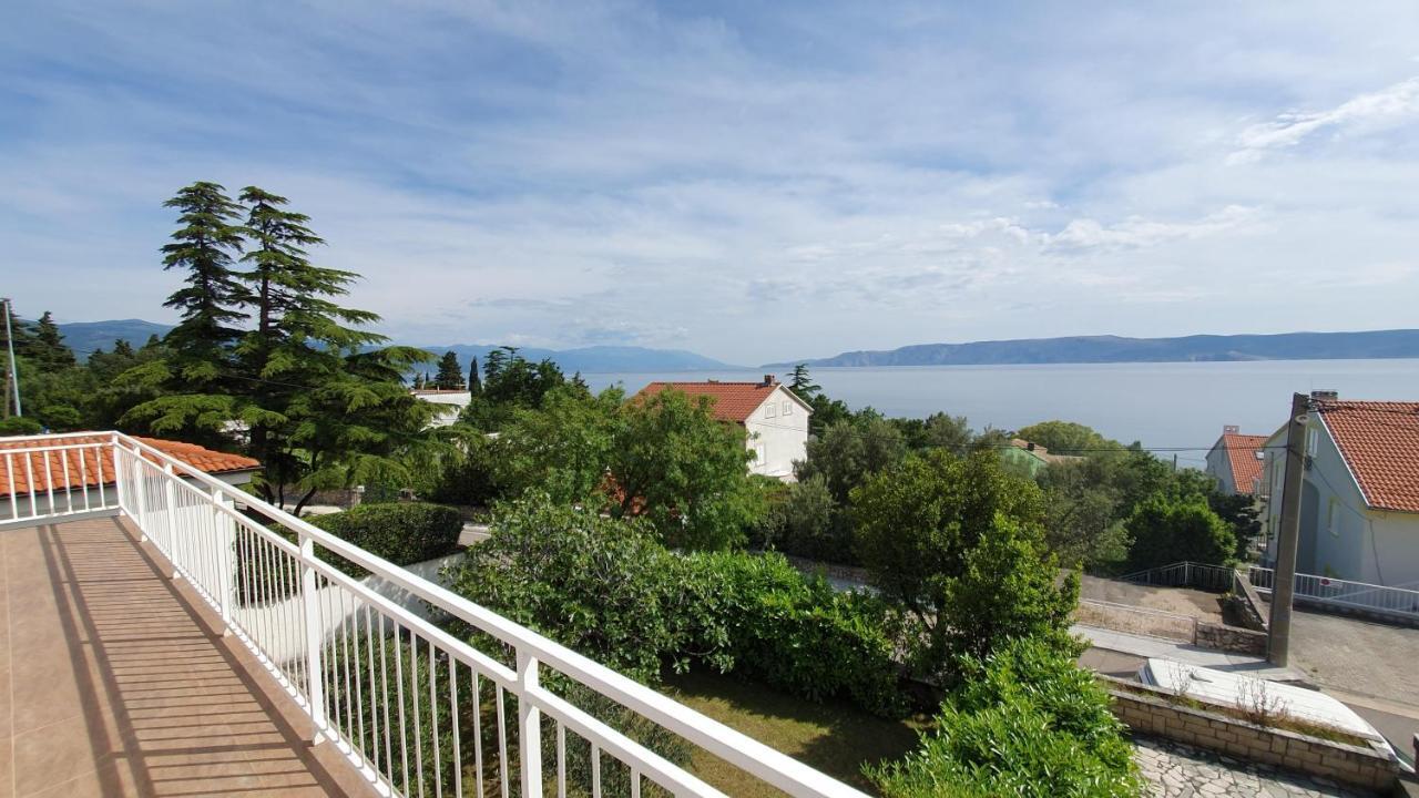 Apartment Bella Mare Novi Vinodolski Exterior photo